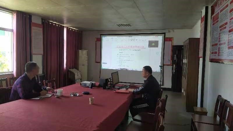 基础课教学部召开总支（扩大）会议